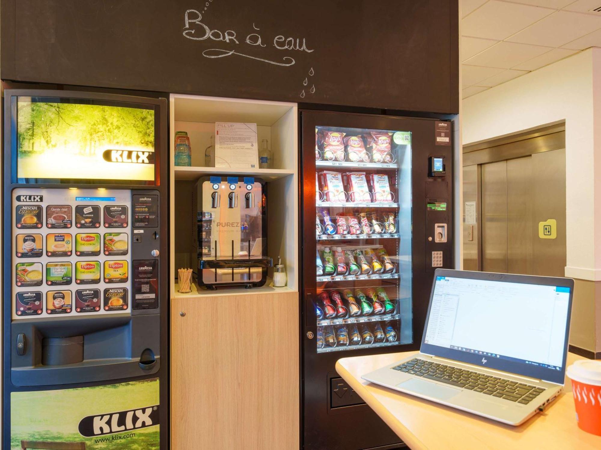 Ibis Budget Saint-Quentin Centre Gare ภายนอก รูปภาพ