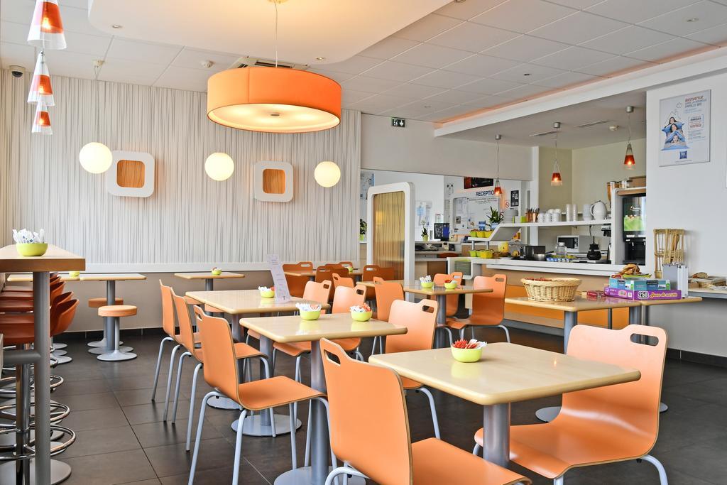 Ibis Budget Saint-Quentin Centre Gare ภายนอก รูปภาพ